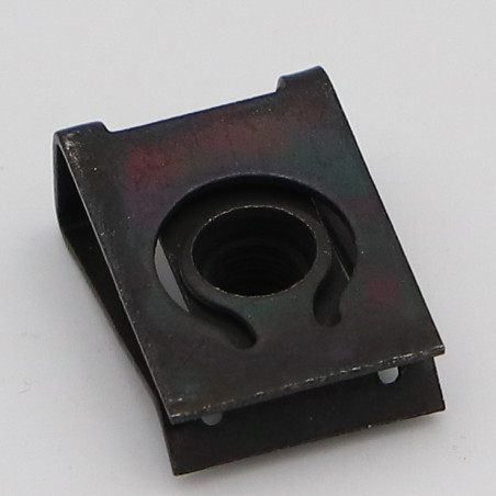 1 x Ecrou à pincer M5 NUT8415 Epaisseur de serrage 0.5 à 4 Acier zingué noir