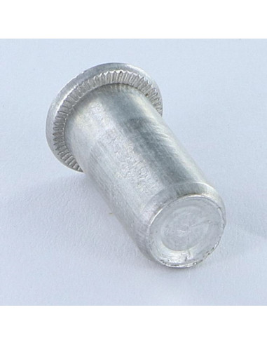 1 x Ecrou à sertir Tête plate TP Borgne M6X20.5...