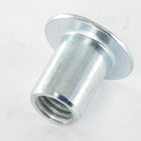 1 x Combifix Ecrou relieur Tête plate Diamètre de tête: 15 Diamètre du corps 9 Longueur sous tête 25 M6 Clé de 5 HC5