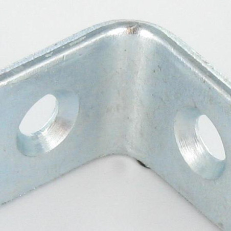 1 x Equerre 42X42X15 4 Trous Diamètre 4.5 Acier zingué