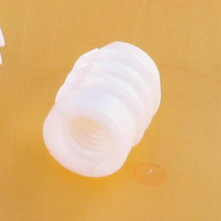 1 x Ecrou à FRAPPER nylon naturel M6 10X9.2